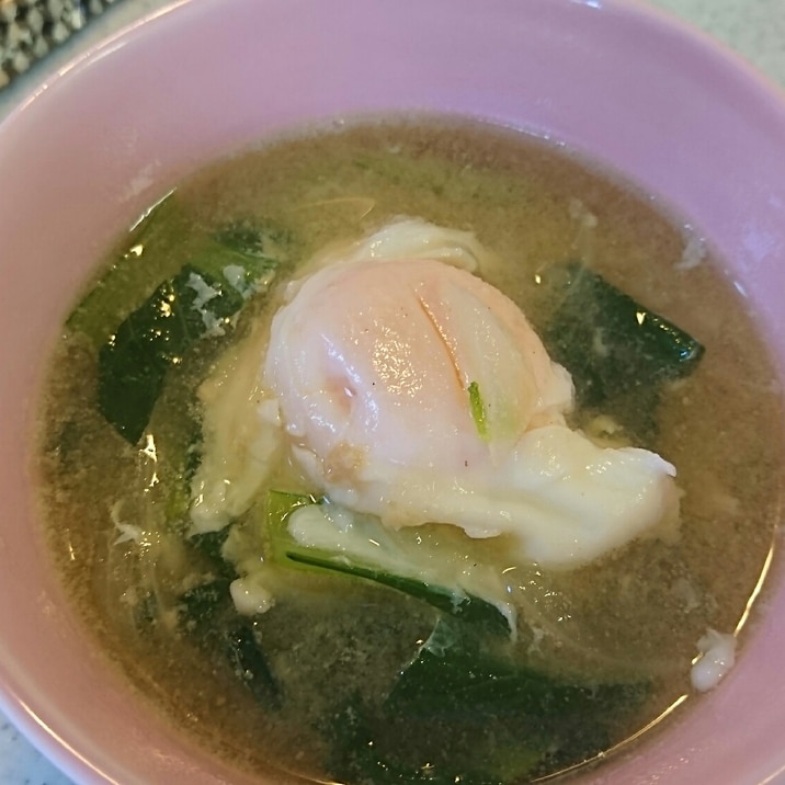 小松菜と玉ねぎの味噌汁(たまご入り)